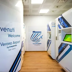 3* Capsulehotel Resting Pods - Zzzleepandgo Vrn Verona Airport